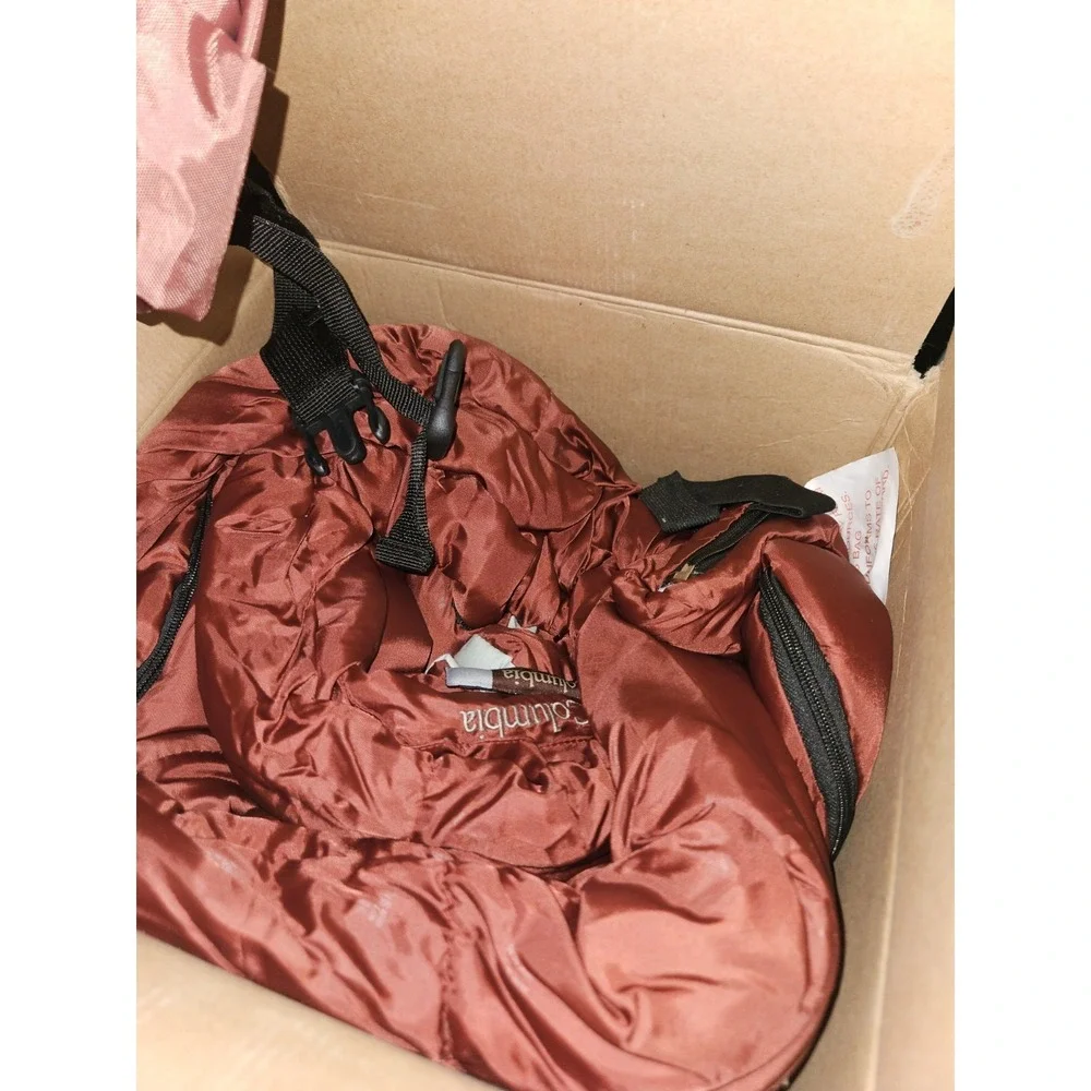 Red Columbia 33